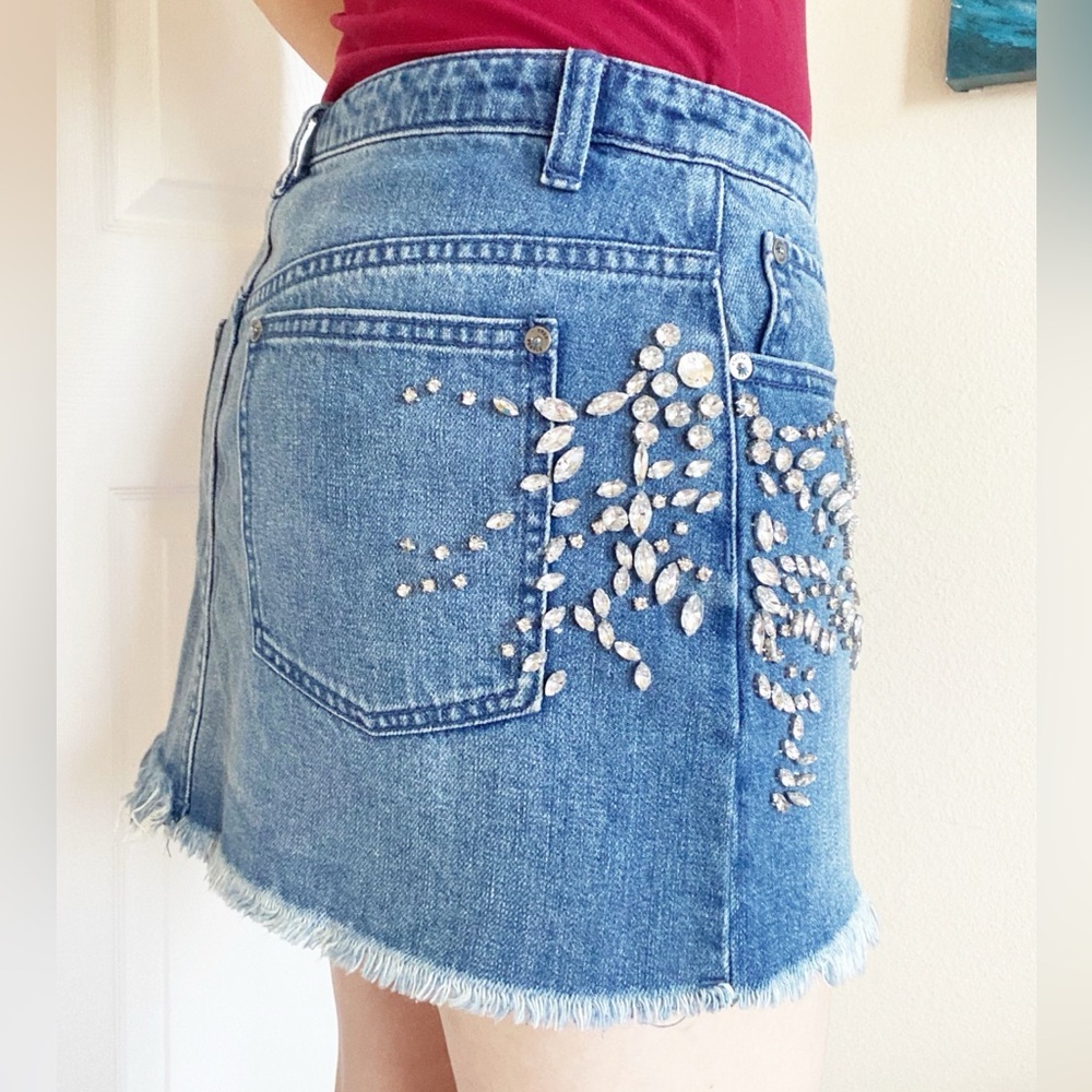 EUC Embellished Blue Denim Skirt in Size 6